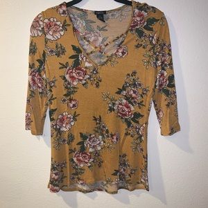 1/2 sleeve Yellow Floral Top